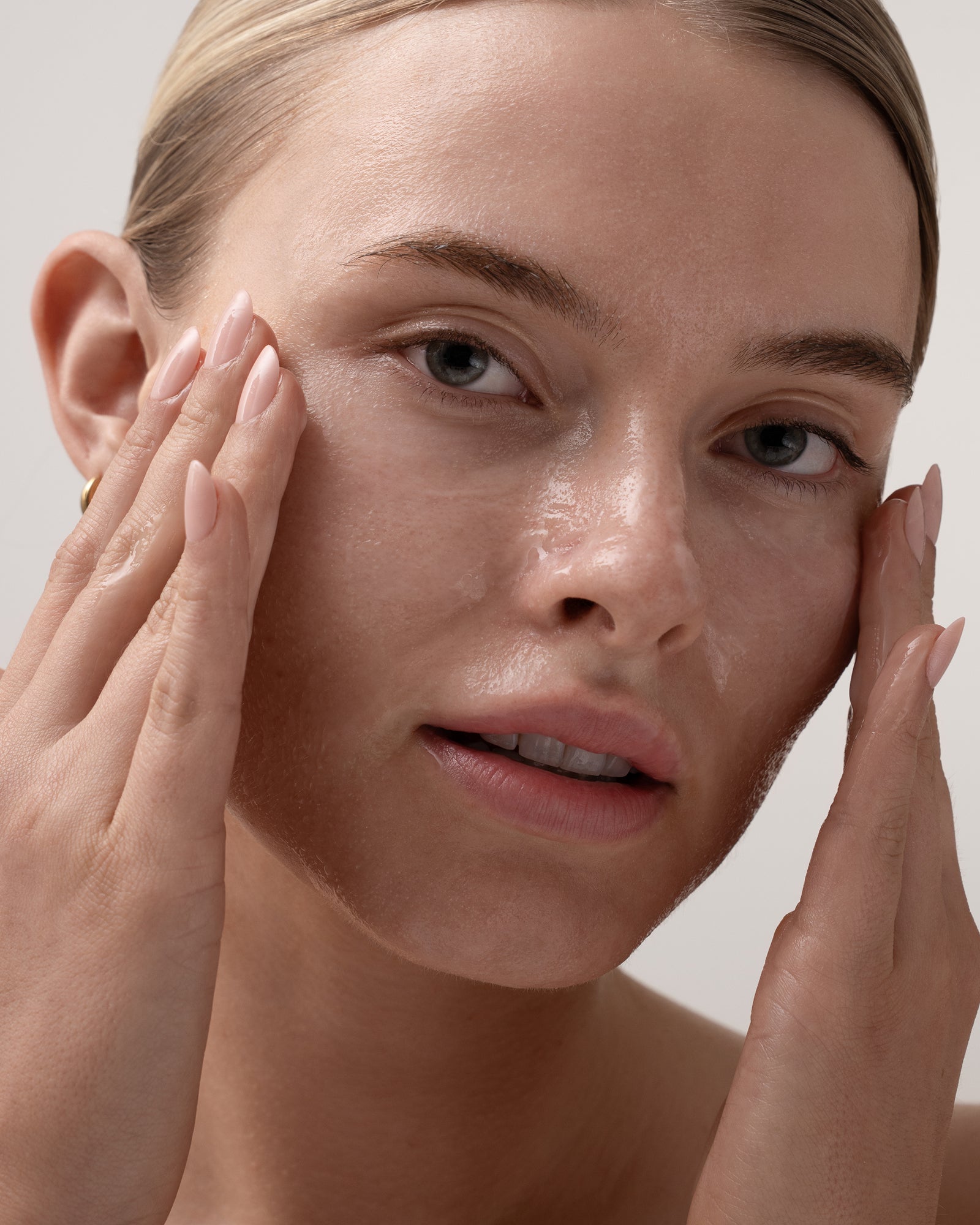 AHA Milk-Gel Cleanser